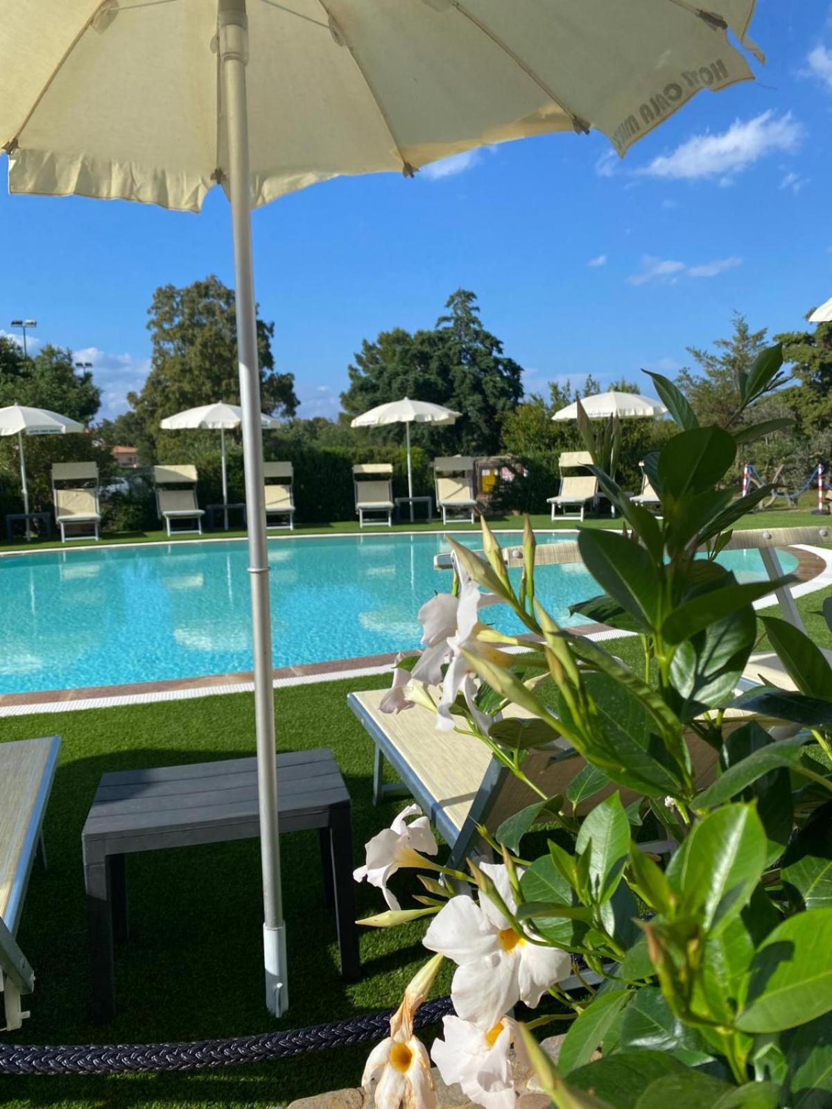 Hotel Cala Mirto Budoni Ngoại thất bức ảnh